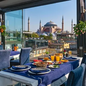 Aristocrat *** Istanbul