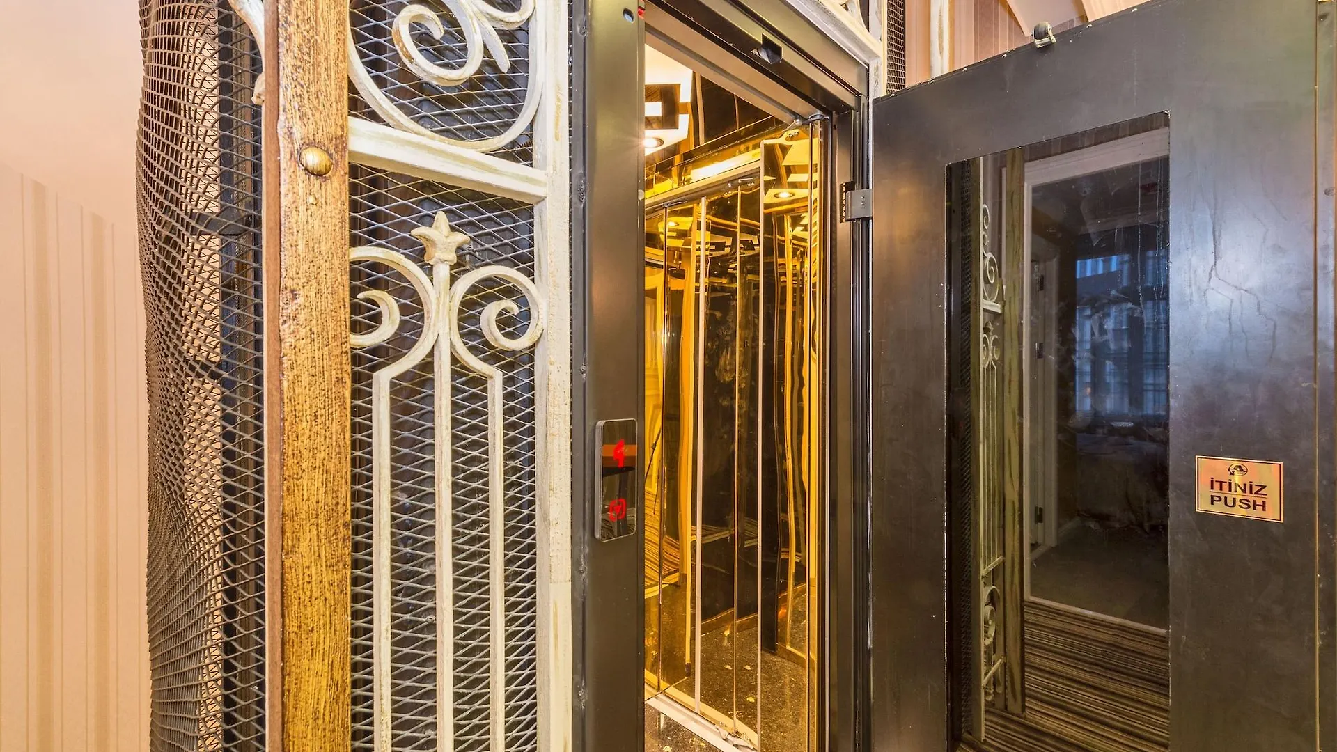 ***  Alpek Hotel Istambul Turquia